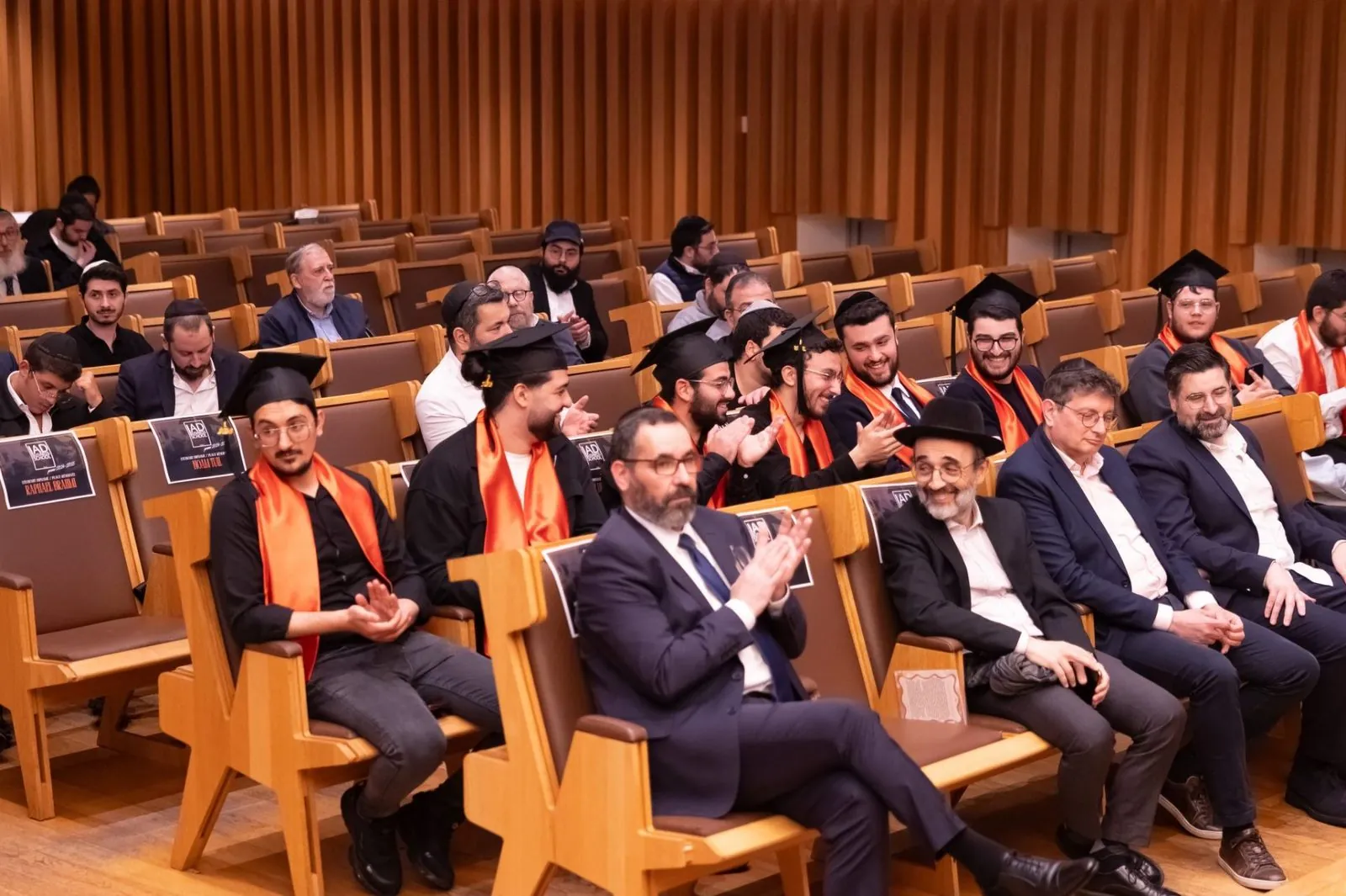 Professeurs de l'IAD Business School lors de la remise des diplômes