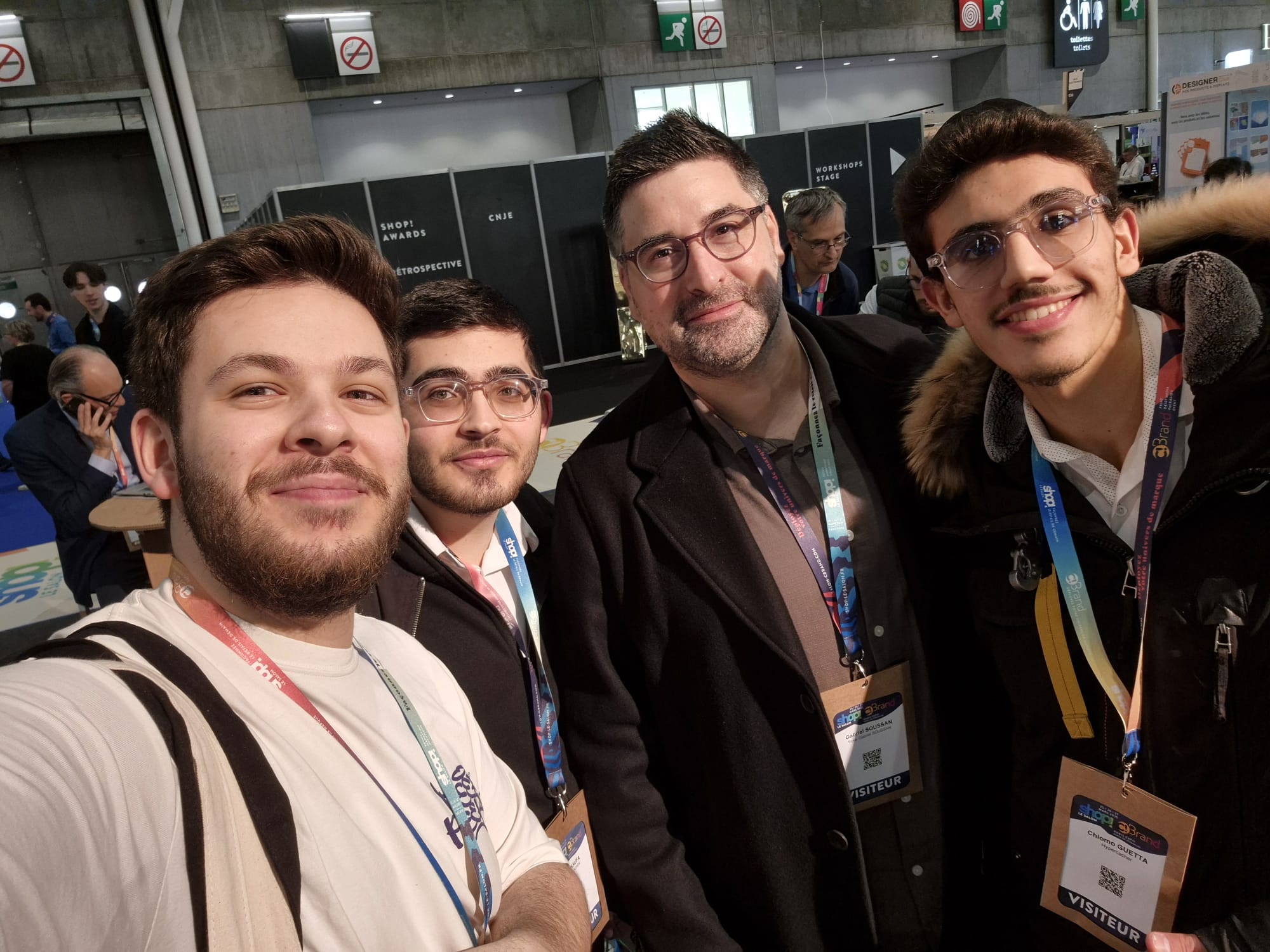 Gabriel Soussan avec les étudiants Bachelor 3 Chef de projet e-business au salon Workspace Paris 2025, Porte de Versailles